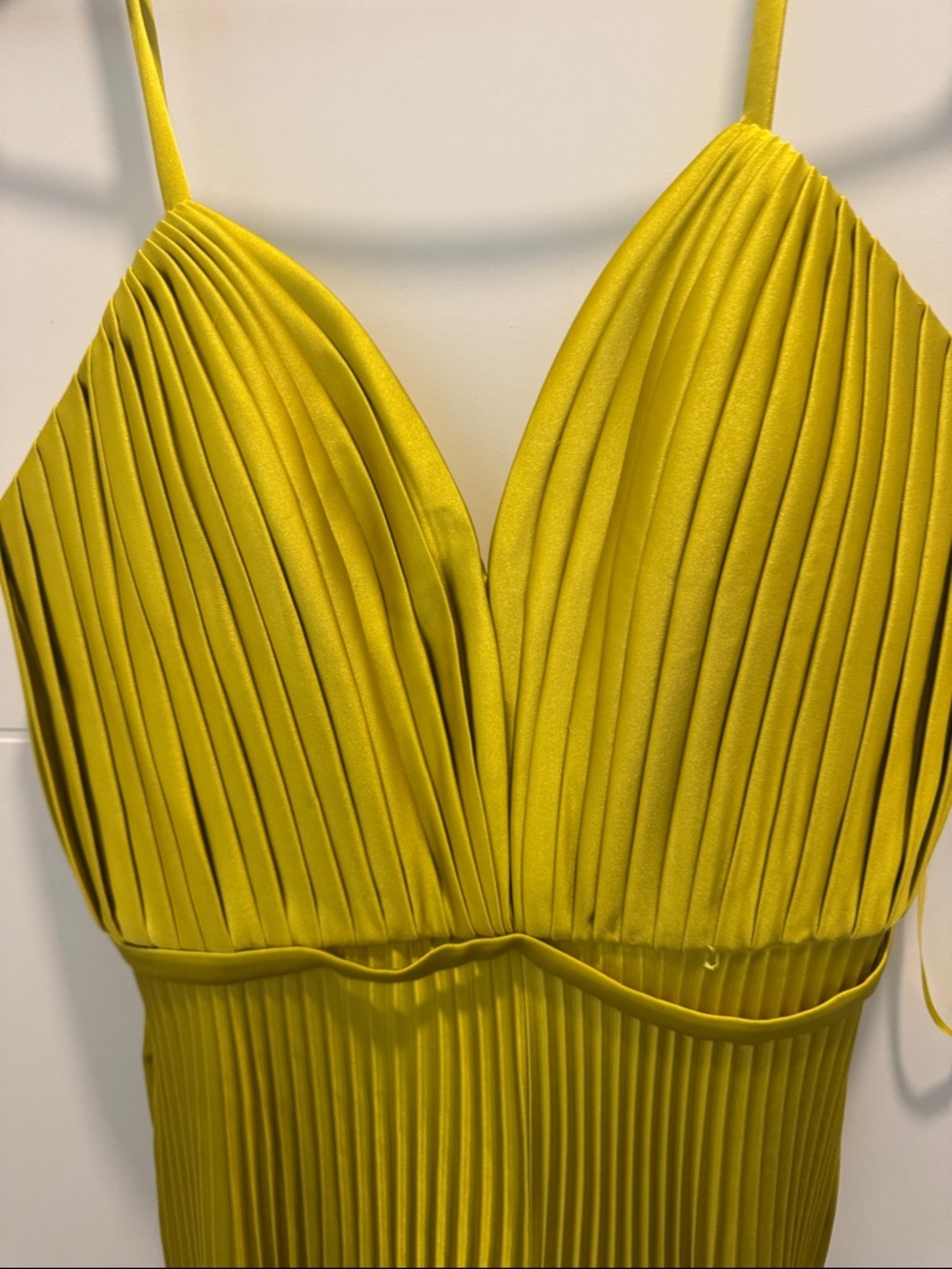 Pleated V-Neck Wide-Leg Jumpsuit in Chartreuse - Picture 8 of 12